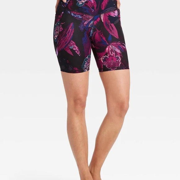 Plus Size Athletic Set - Picture 9 of 9